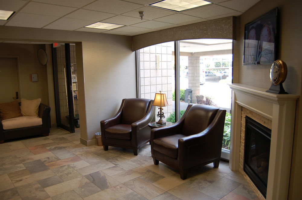 Brentwood Inn And Suites 羅徹斯特 外观 照片