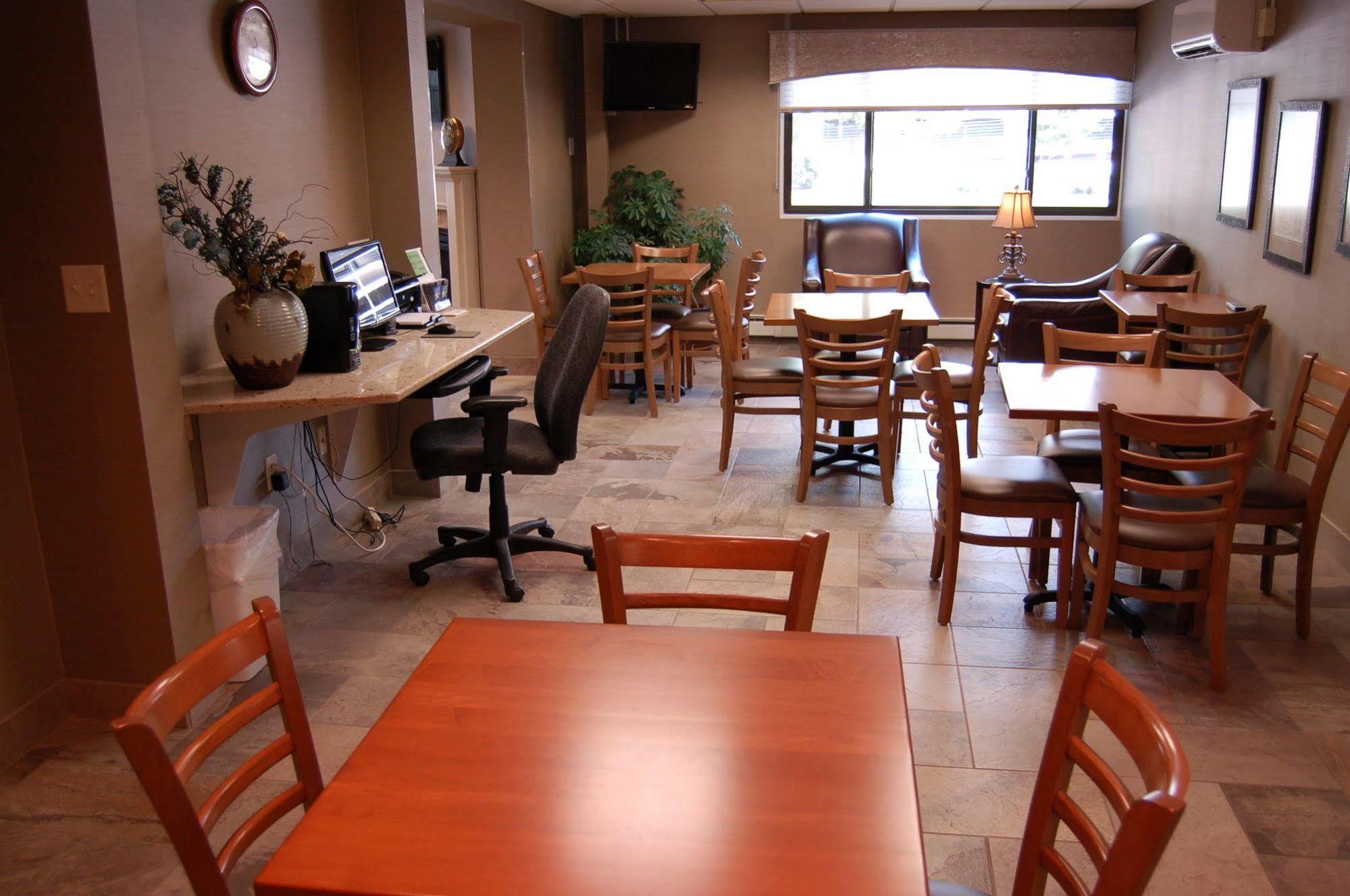 Brentwood Inn And Suites 羅徹斯特 外观 照片